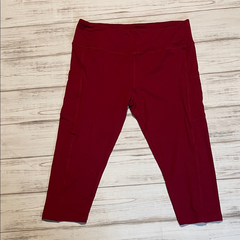 Women’s Capri Leggings. XXL